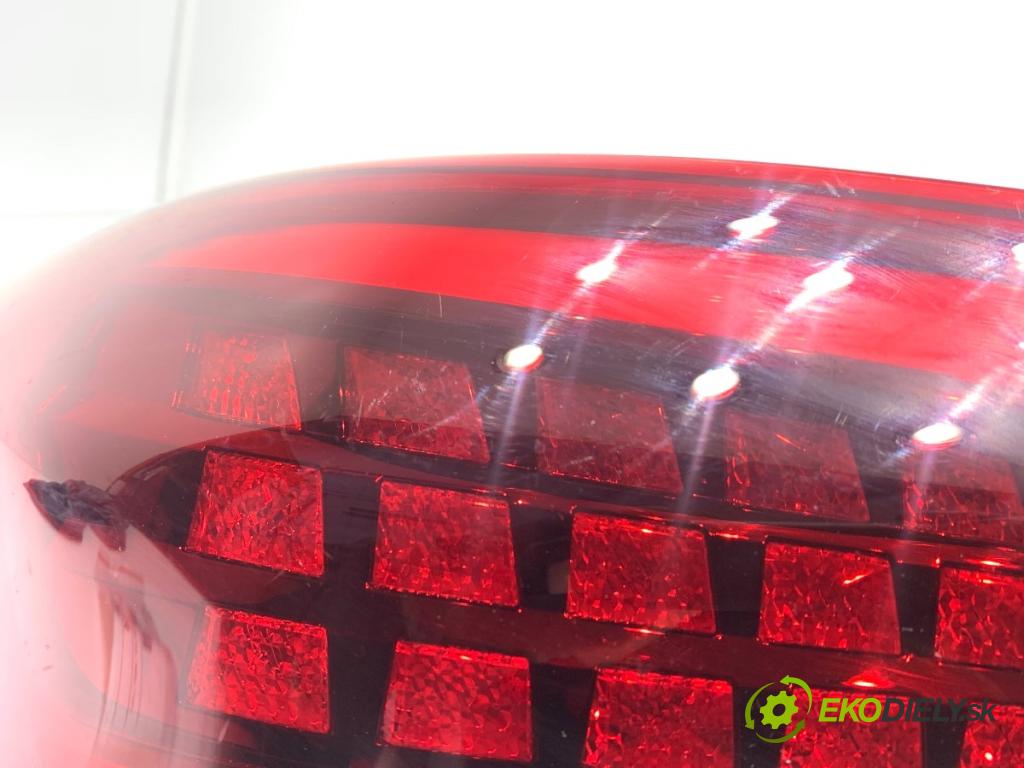 HYUNDAI i30  2024 71 kW 1.5 DPI   (1498 ccm / 71 kW / 97 KM) 1498 Svetlo ľavy zad 92401G4500