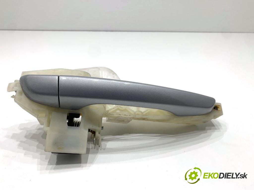 HYUNDAI i30  2024 71 kW 1.5 DPI   (1498 ccm / 71 kW / 97 KM) 1498 klika vnejší pravý zadní část 