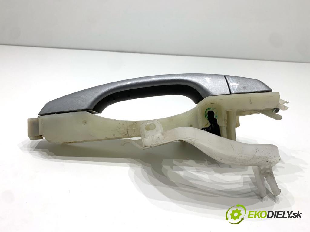 HYUNDAI i30  2024 71 kW 1.5 DPI   (1498 ccm / 71 kW / 97 KM) 1498 klika vnejší pravý zadní část