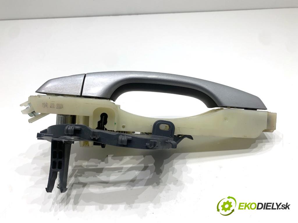 HYUNDAI i30  2024 71 kW 1.5 DPI   (1498 ccm / 71 kW / 97 KM) 1498 Kľučka vonkajšia ľavy predný