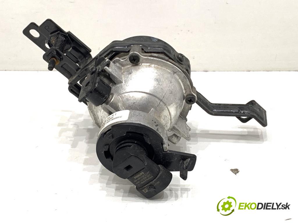 HYUNDAI i30  2024 71 kW 1.5 DPI   (1498 ccm / 71 kW / 97 KM) 1498 Hmlové svetlo, hmlovka pravy predný