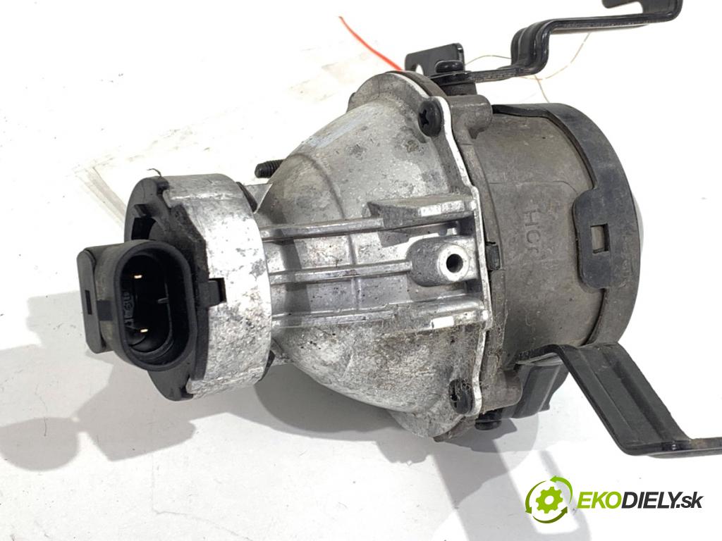 HYUNDAI i30  2024 71 kW 1.5 DPI   (1498 ccm / 71 kW / 97 KM) 1498 hmlové svetlo, hmlovka levý přední část