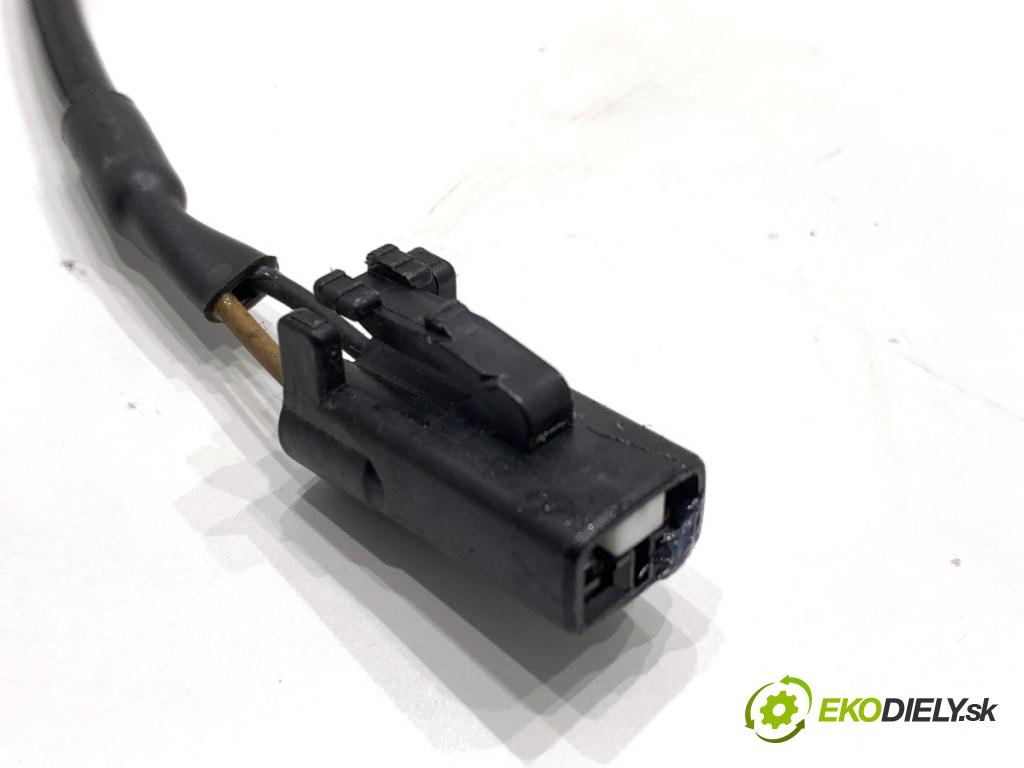 HYUNDAI i30  2024 71 kW 1.5 DPI   (1498 ccm / 71 kW / 97 KM) 1498 Snímač ABS ľavy predný 59810-G4300