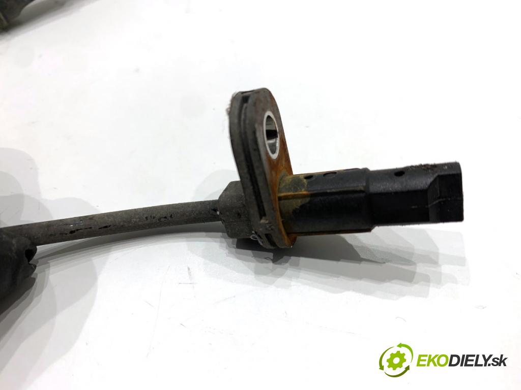 HYUNDAI i30  2024 71 kW 1.5 DPI   (1498 ccm / 71 kW / 97 KM) 1498 Snímač ABS ľavy predný 59810-G4300