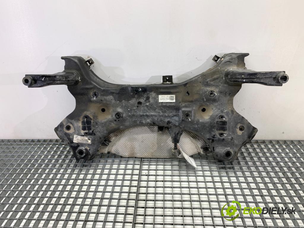 HYUNDAI i30  2024 71 kW 1.5 DPI   (1498 ccm / 71 kW / 97 KM) 1498 výztuha pod motor 62401-G4AA0 (Přední výztuha)