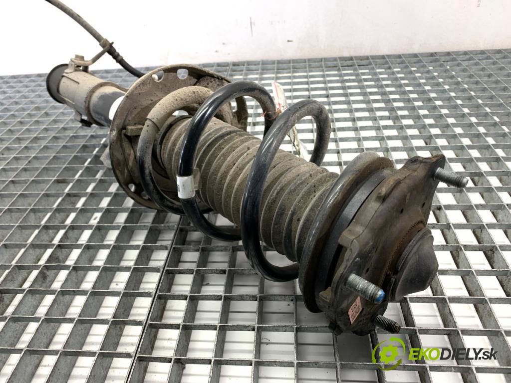 HYUNDAI i30  2024 71 kW 1.5 DPI   (1498 ccm / 71 kW / 97 KM) 1498 Tlmič pravy predný ZE 54661-G4000