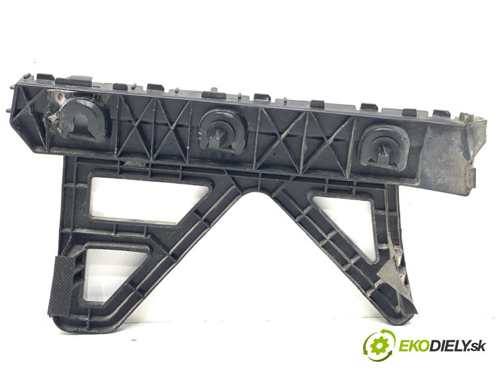 HYUNDAI i30  2024 71 kW 1.5 DPI   (1498 ccm / 71 kW / 97 KM) 1498 úchyt nárazníka levý zadní část 86615-G4000