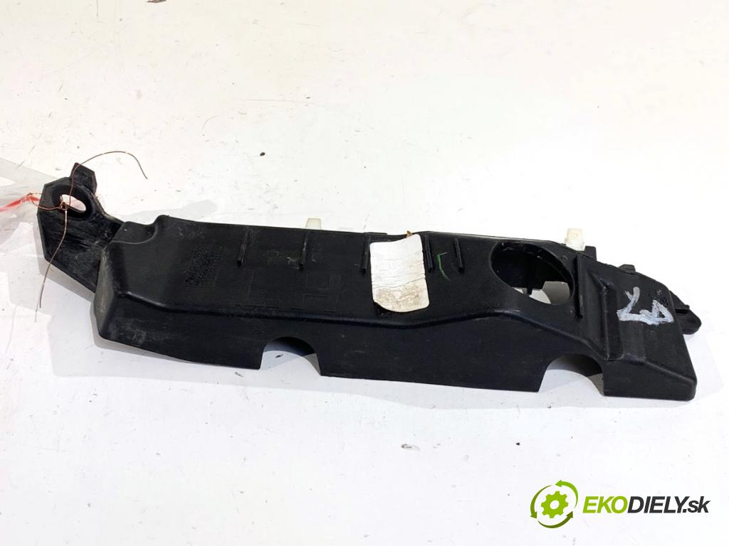 HYUNDAI i30  2024 71 kW 1.5 DPI   (1498 ccm / 71 kW / 97 KM) 1498 úchyt nárazníka levý přední část 86515-G4000