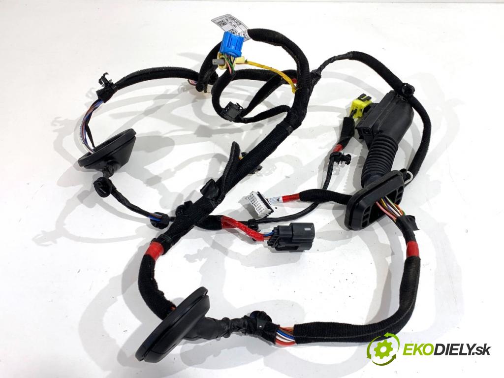 HYUNDAI i30  2024 71 kW 1.5 DPI   (1498 ccm / 71 kW / 97 KM) 1498 káblovačka dveře přední část levý 91607-G4150