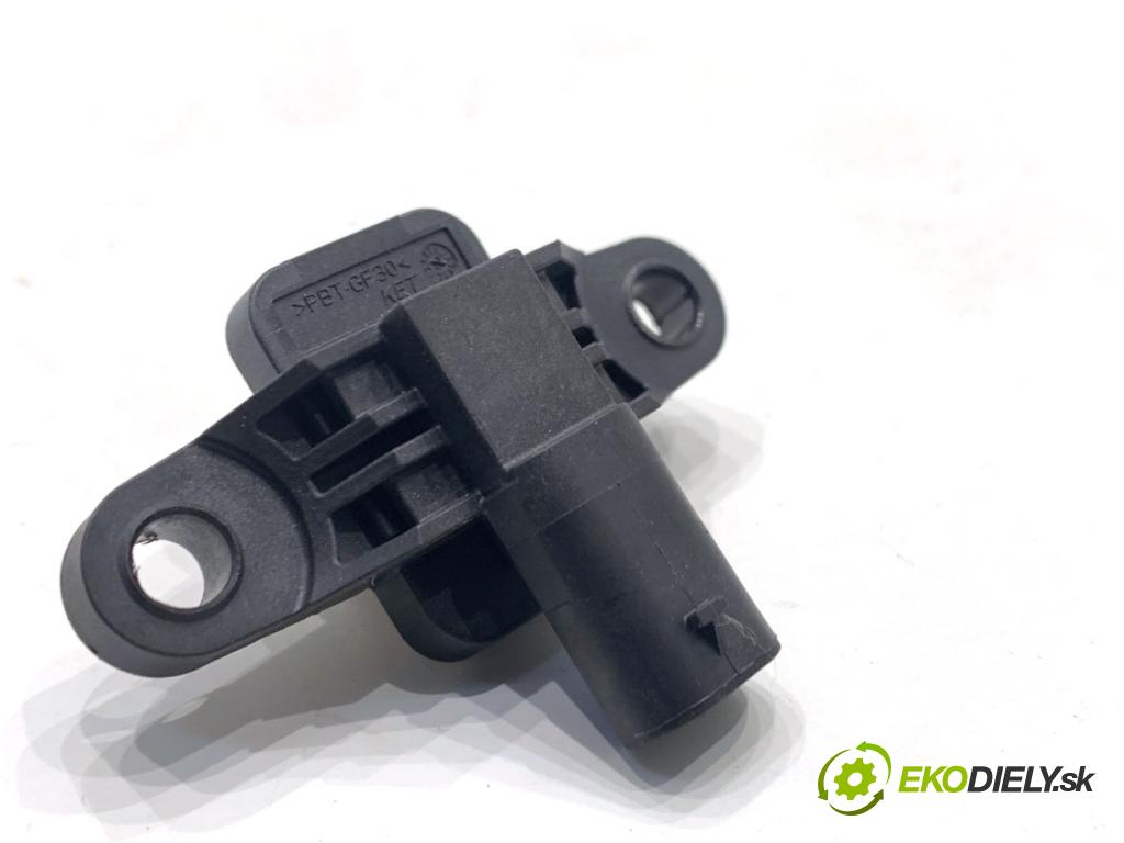 HYUNDAI i30  2024 71 kW 1.5 DPI   (1498 ccm / 71 kW / 97 KM) 1498 Snímač nárazu 95930-CG100 (Snímač nárazu)