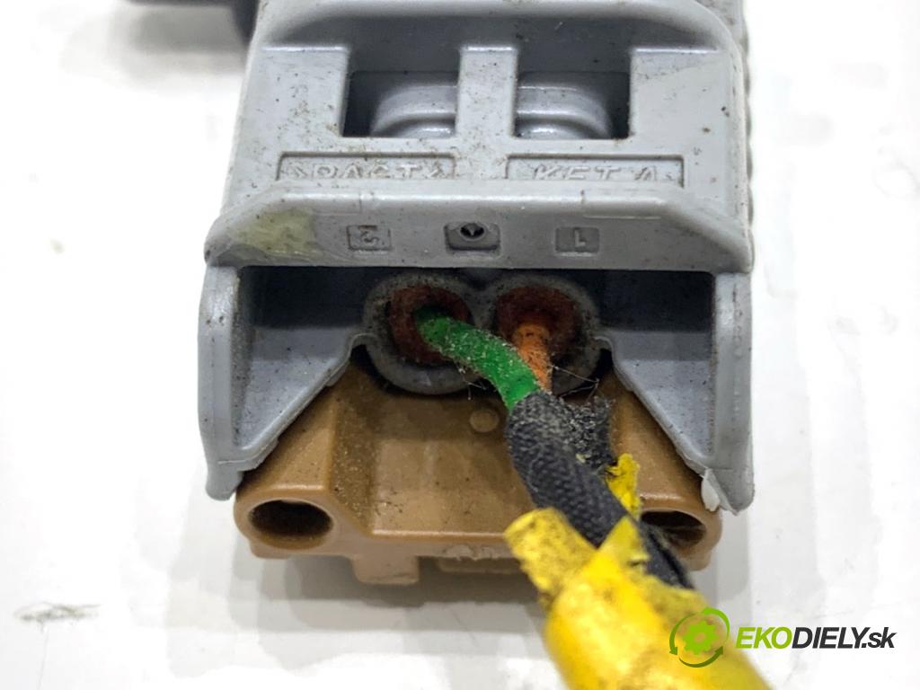 HYUNDAI i30  2024 71 kW 1.5 DPI   (1498 ccm / 71 kW / 97 KM) 1498 snímač nárazu 95920-CG000 (Snímač nárazu)