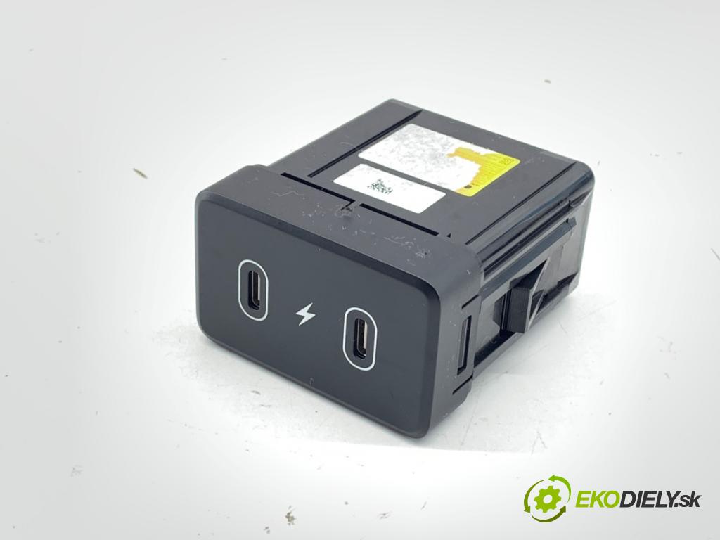 HYUNDAI i30  2024 71 kW 1.5 DPI   (1498 ccm / 71 kW / 97 KM) 1498 HNÍZDO: USB 96125G4300