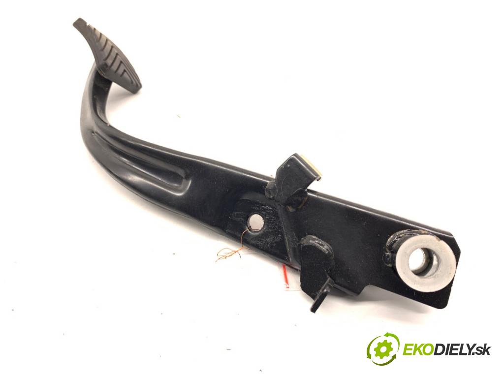 HYUNDAI i30  2024 71 kW 1.5 DPI   (1498 ccm / 71 kW / 97 KM) 1498 pedal brzdy 32800-J7100BB