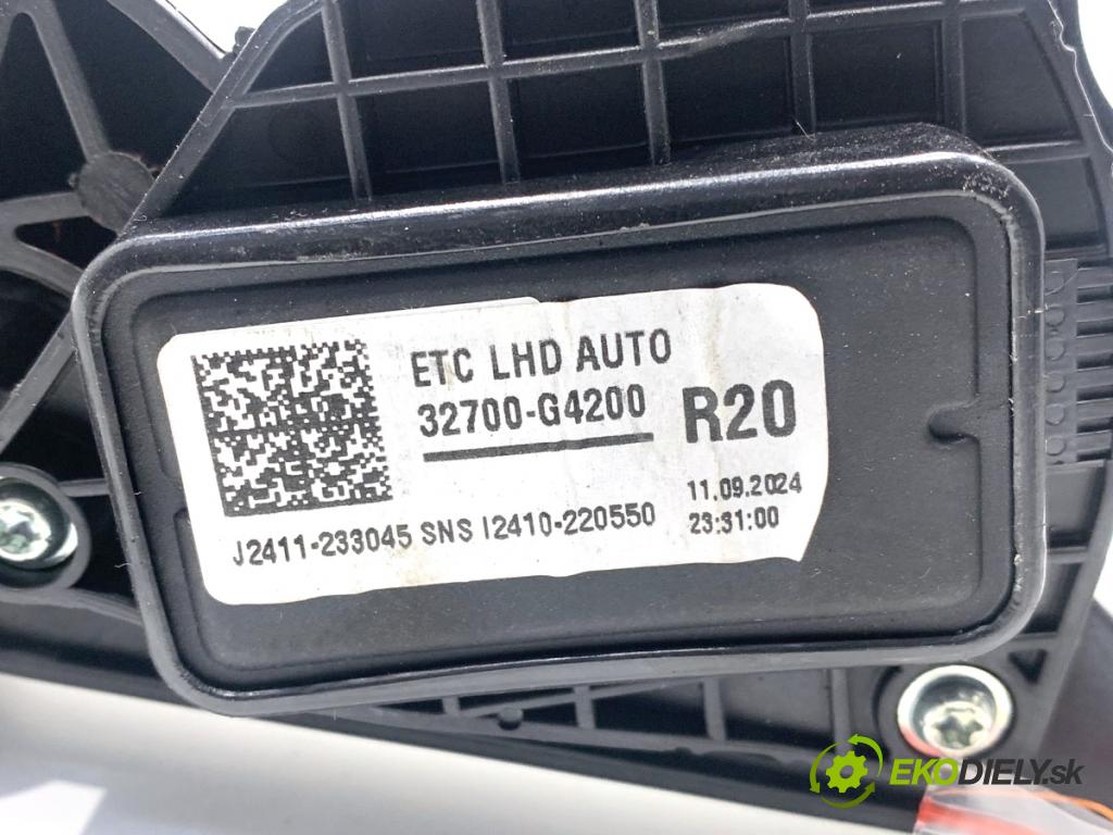 HYUNDAI i30  2024 71 kW 1.5 DPI   (1498 ccm / 71 kW / 97 KM) 1498 potenciometr plynového pedálu 32700-G4200 (Potenciometr plynového pedálu)