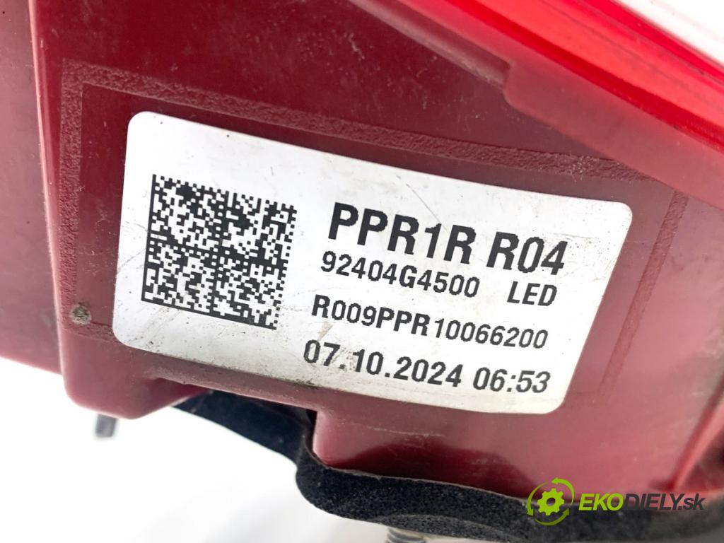 HYUNDAI i30  2024 71 kW 1.5 DPI   (1498 ccm / 71 kW / 97 KM) 1498 Svetlo pravy zad vnútorná 92404G4500