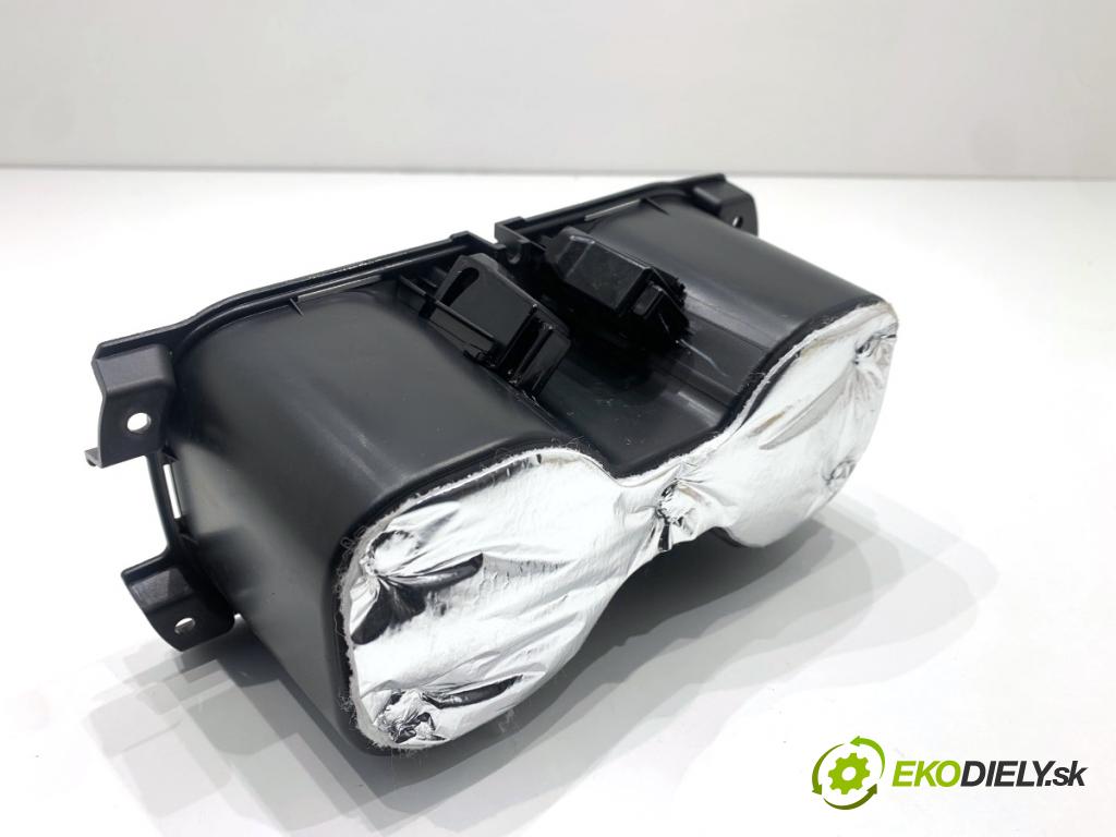 HYUNDAI i30  2024 71 kW 1.5 DPI   (1498 ccm / 71 kW / 97 KM) 1498 držák na nápoje  (Držák nápojů)