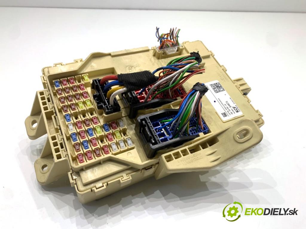 HYUNDAI i30  2024 71 kW 1.5 DPI   (1498 ccm / 71 kW / 97 KM) 1498 skříňka poistková 91951-G4671 (Pojistková skříňka)