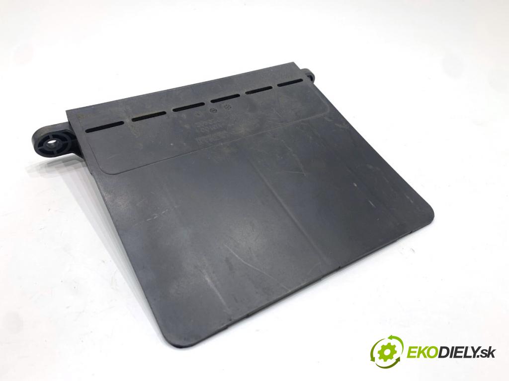 HYUNDAI i30  2024 71 kW 1.5 DPI   (1498 ccm / 71 kW / 97 KM) 1498 Volant vzduchu 28212-M6100