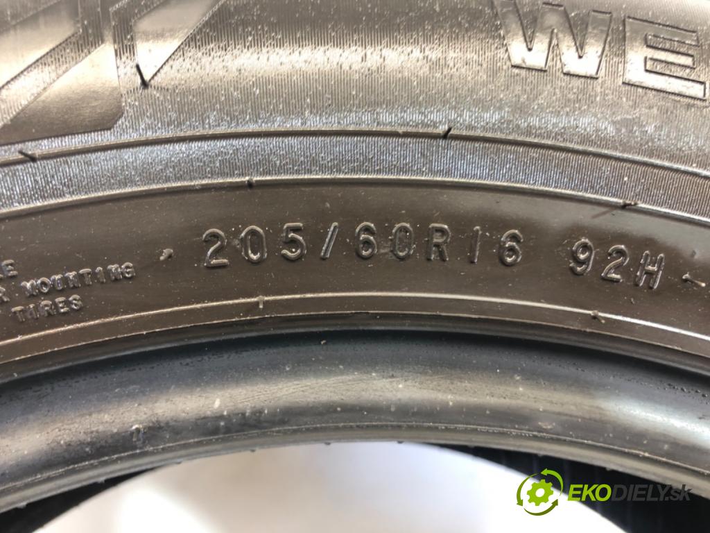 --- ---      PNEUMATIKA: 4X 205/60 16" NOKIAN