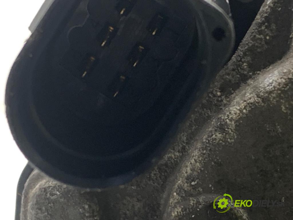 AUDI A3 8V sedan 2016 140 kW 2.0 TFSI quattro 1984 Škrtiaca klapka 06F133062T (Škrtiaca klapka)