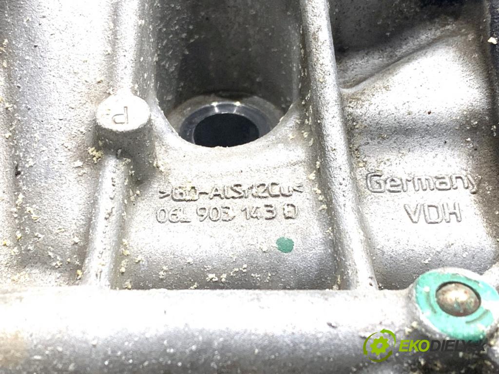 AUDI A3 8V sedan 2016 140 kW 2.0 TFSI quattro 1984 Obal filtra oleja 06L903143D (Obal olejového filtra)
