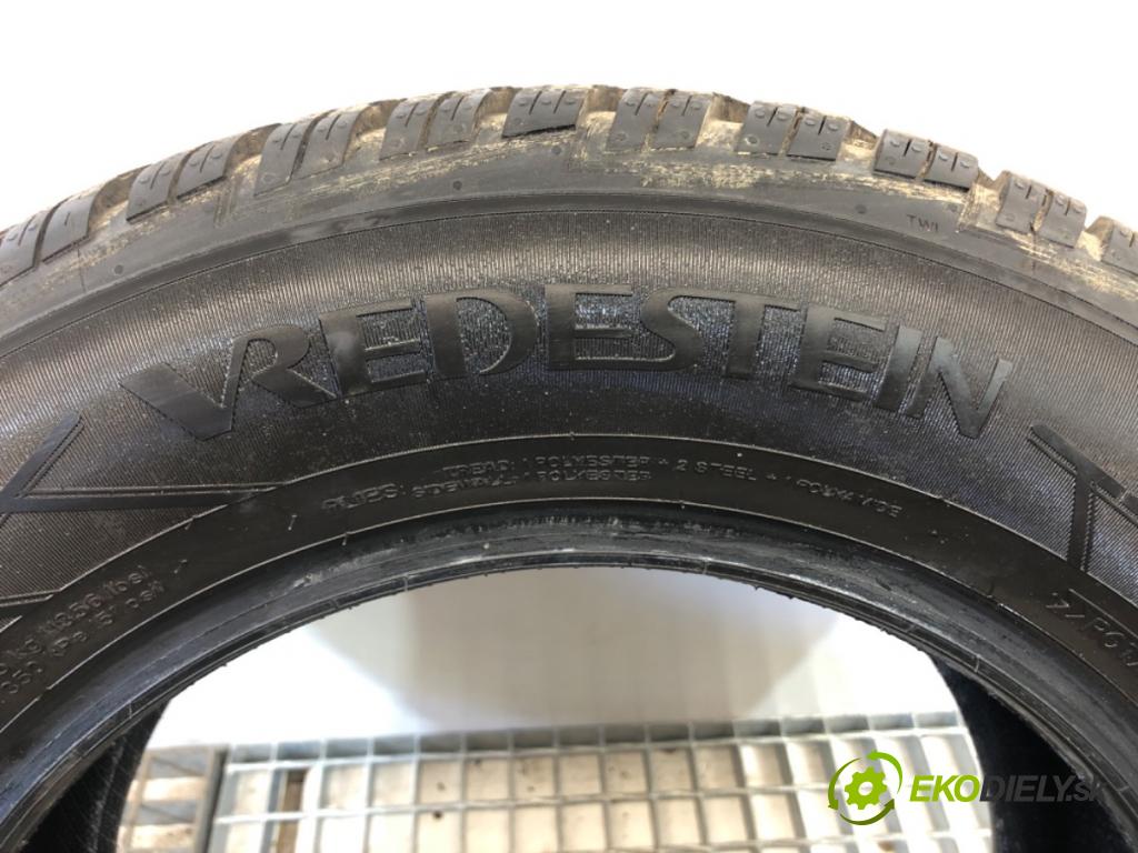 --- ---      PNEUMATIKA: zima 2X 195/65 15" VREDSTEIN: