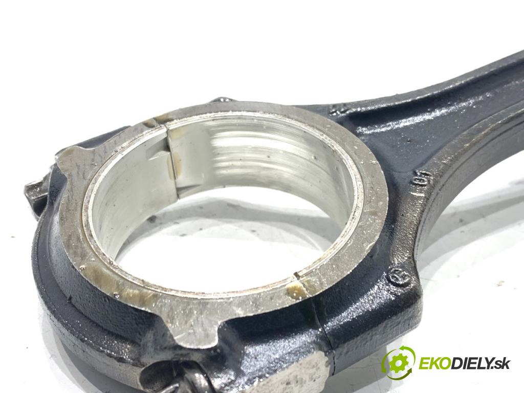 MERCEDES-BENZ CLA coupe coupe 2014 155 kW CLA 250 4-matic (117.346) 1991 PIEST: ojnica  (Piest)