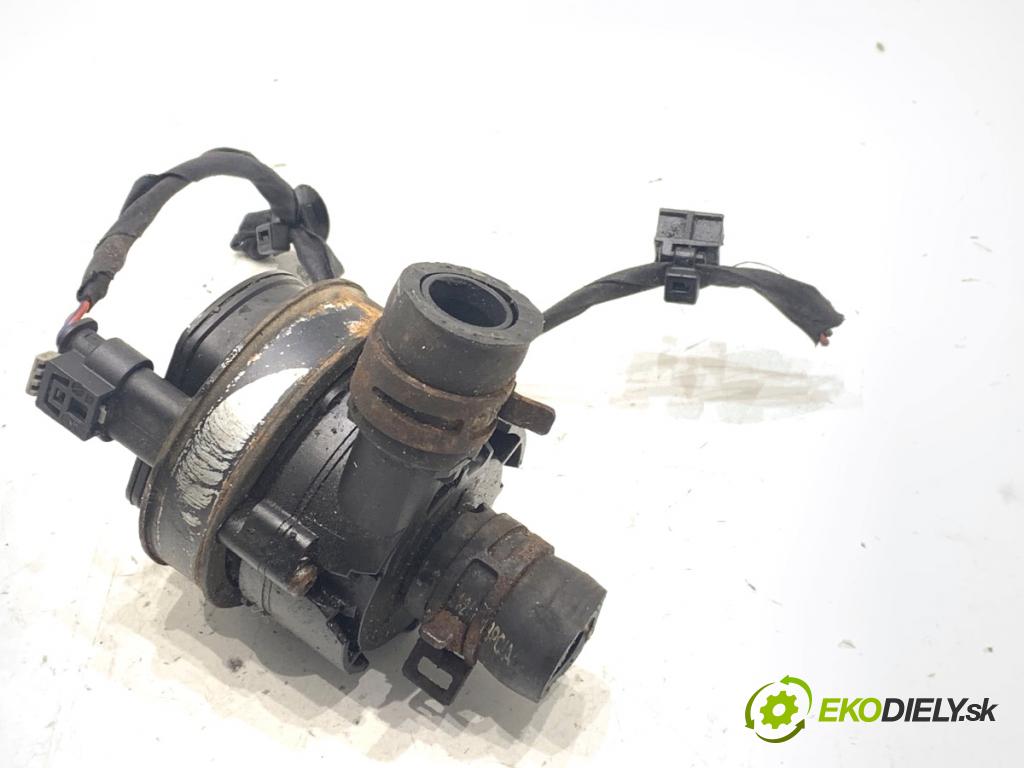 MERCEDES-BENZ CLA coupe coupe 2014 155 kW CLA 250 4-matic (117.346) 1991 DALŠÍ: pumpa vody A0005000686 (Vodní pumpa)