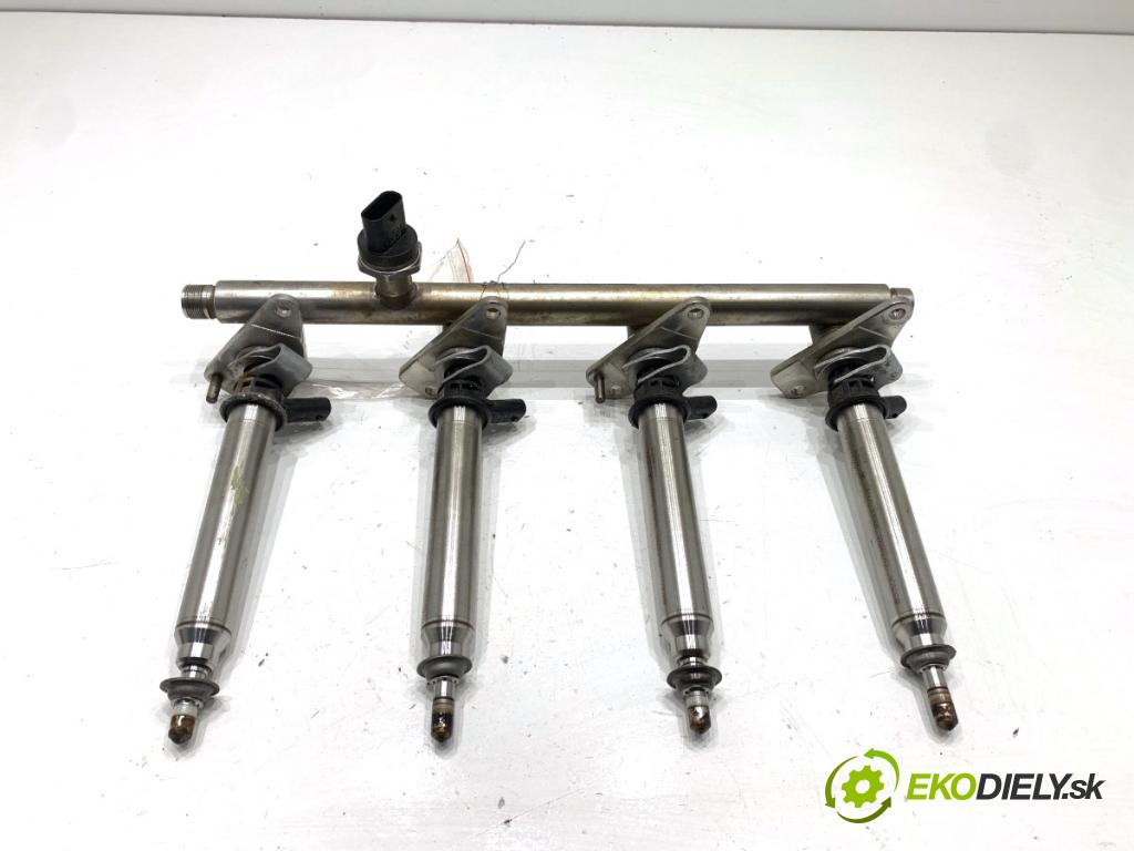 MERCEDES-BENZ CLA coupe coupe 2014 155 kW CLA 250 4-matic (117.346) 1991 Lišta vstrekovacia INJEKCIA: A2780700687