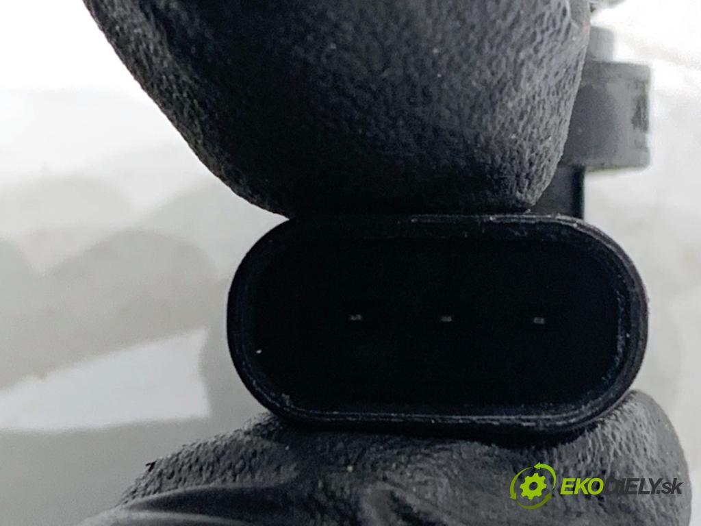 MERCEDES-BENZ CLA coupe coupe 2014 155 kW CLA 250 4-matic (117.346) 1991 Snímač pozície vačkového hriadeľa A2709050400 (Snímač polohy kľukového hriadeľa)