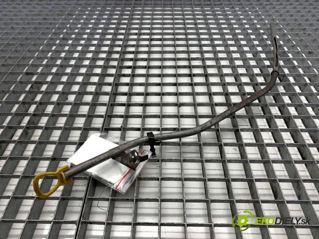 MERCEDES-BENZ CLA coupe coupe 2014 155 kW CLA 250 4-matic (117.346) 1991 měřítko