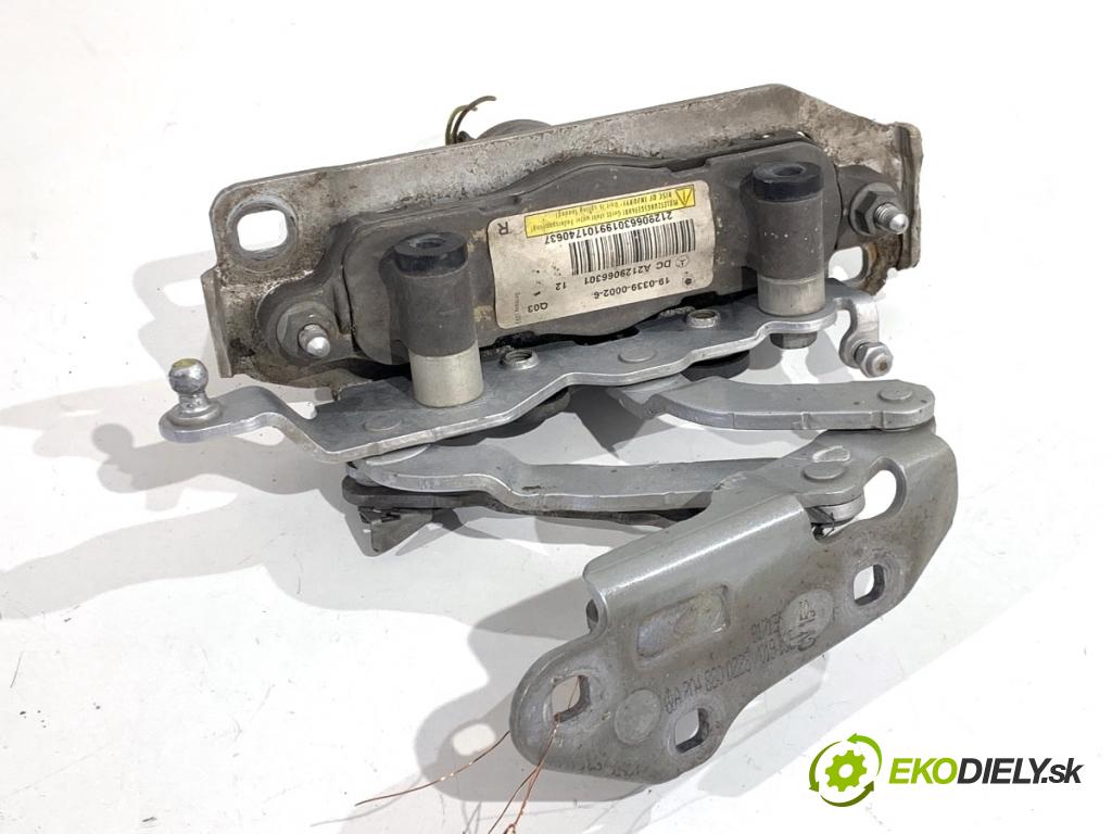 MERCEDES-BENZ S212 Kombi 2010 170 kW E 350 CDI 4-matic (212.289) 2987 Záves kapoty pravy predný A2129066301