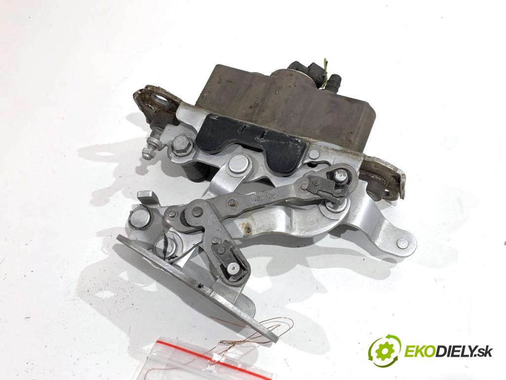 MERCEDES-BENZ S212 Kombi 2010 170 kW E 350 CDI 4-matic (212.289) 2987 Záves kapoty pravy predný A2129066301