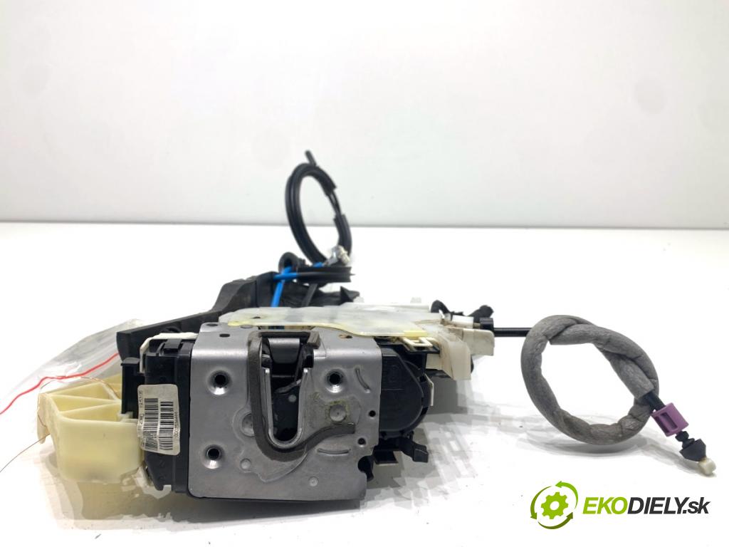 MERCEDES-BENZ S212 Kombi 2010 170 kW E 350 CDI 4-matic (212.289) 2987 zámok Dvere ľavy zad 