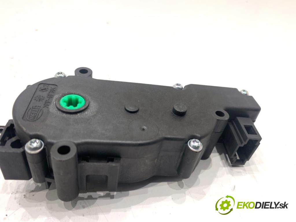 MERCEDES-BENZ S212 Kombi 2010 170 kW E 350 CDI 4-matic (212.289) 2987 zámok dverí zad A2047500060