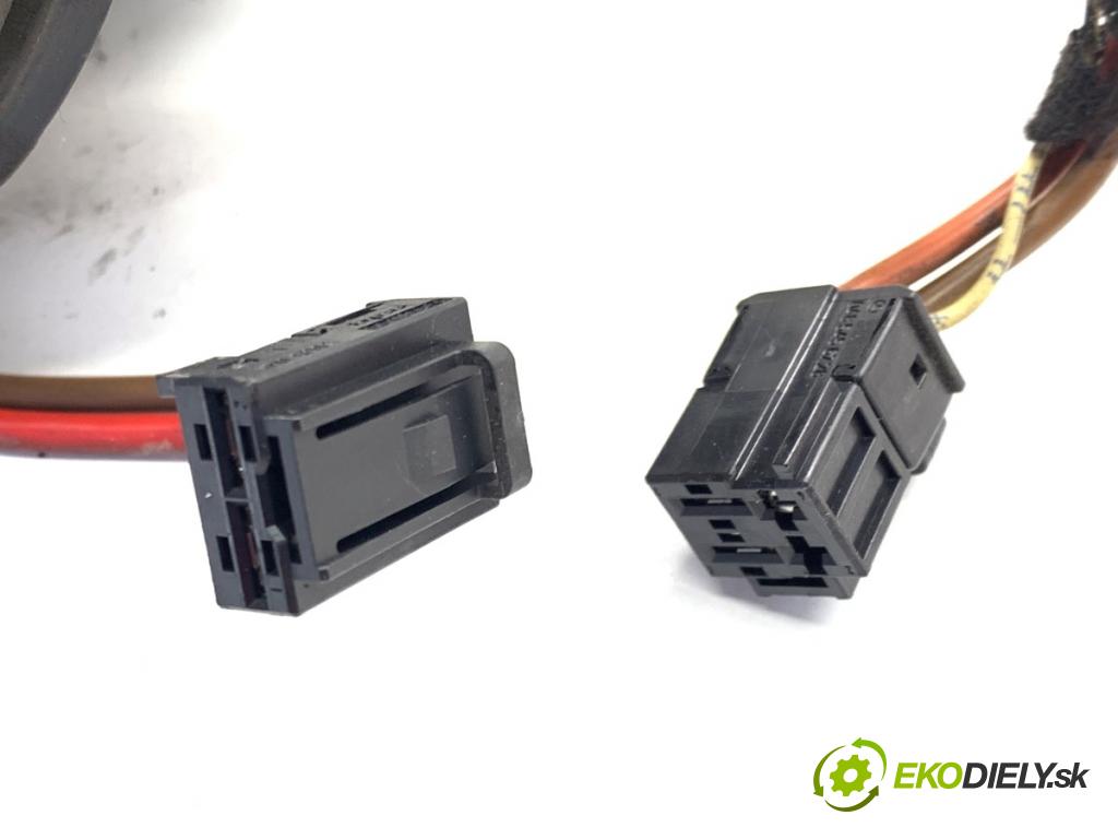 MERCEDES-BENZ S212 Kombi 2010 170 kW E 350 CDI 4-matic (212.289) 2987 topení V7771001