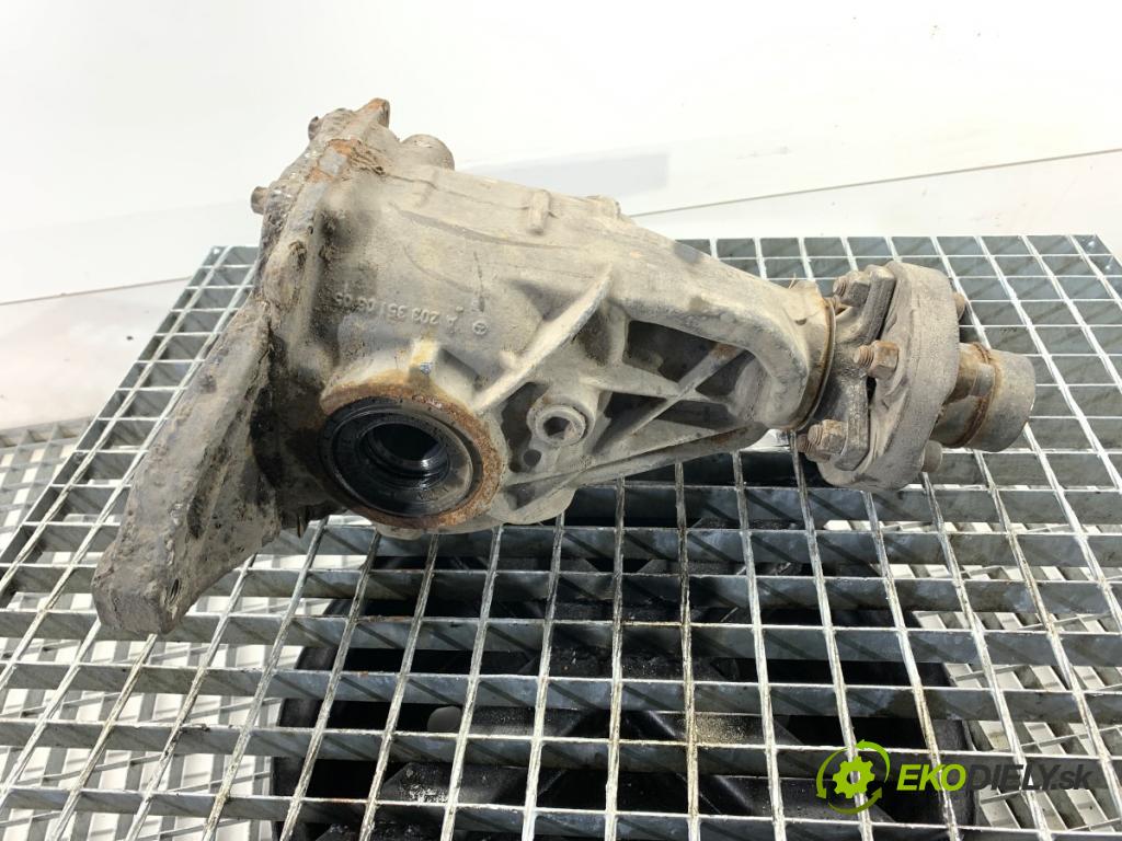 MERCEDES-BENZ S212 Kombi 2010 170 kW E 350 CDI 4-matic (212.289) 2987 Most ,diferenciál zad 2123504504