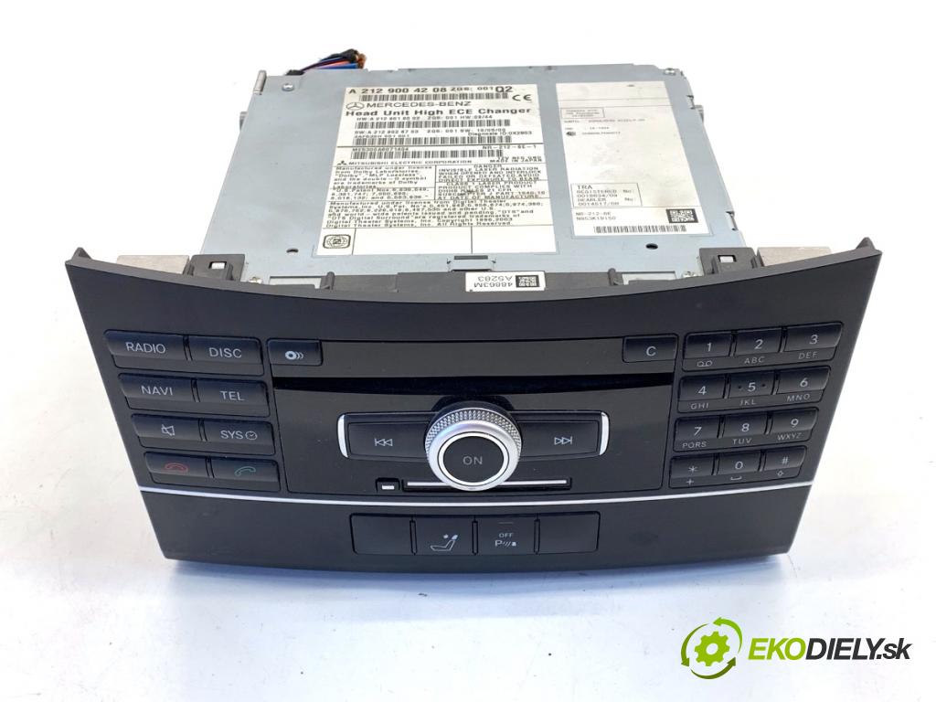 MERCEDES-BENZ S212 Kombi 2010 170 kW E 350 CDI 4-matic (212.289) 2987 RADIO A2129004208 (Audio zariadenie)