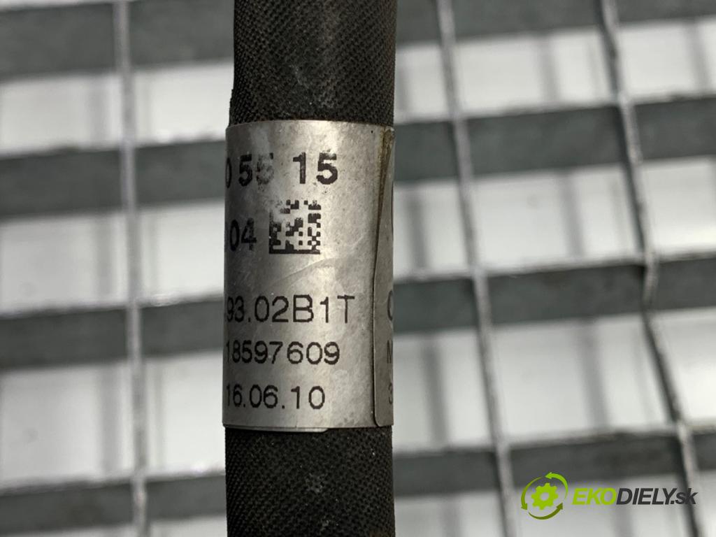 MERCEDES-BENZ S212 Kombi 2010 170 kW E 350 CDI 4-matic (212.289) 2987 rúrka klimatizácie A2128305515 (Rúrka klimatizácie)