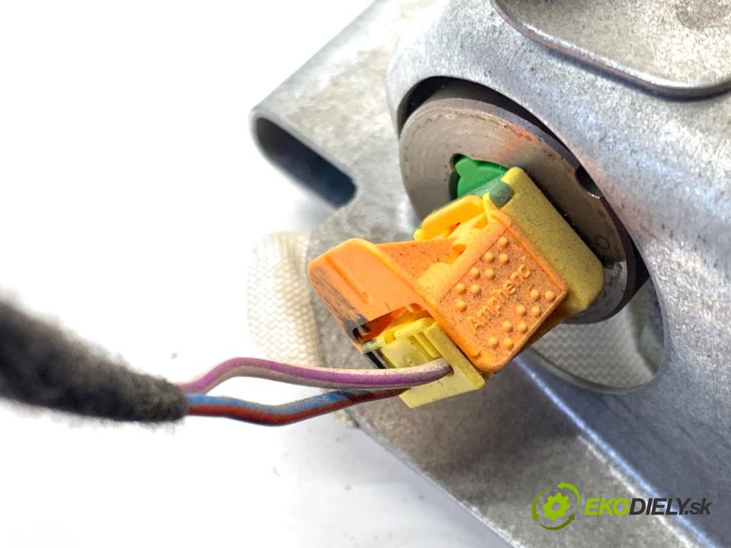 MERCEDES-BENZ S212 Kombi 2010 170 kW E 350 CDI 4-matic (212.289) 2987 AirBag koleno: A2128600902