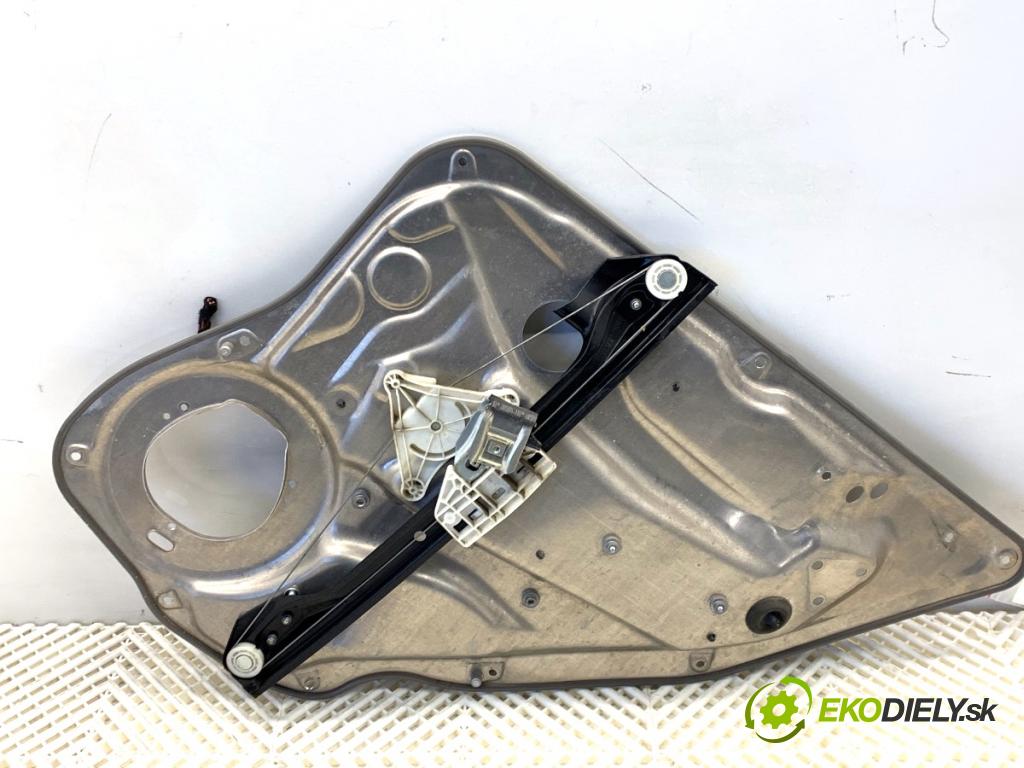 MERCEDES-BENZ S212 Kombi 2010 170 kW E 350 CDI 4-matic (212.289) 2987 mechanismus okna levý zadní část A2125407205