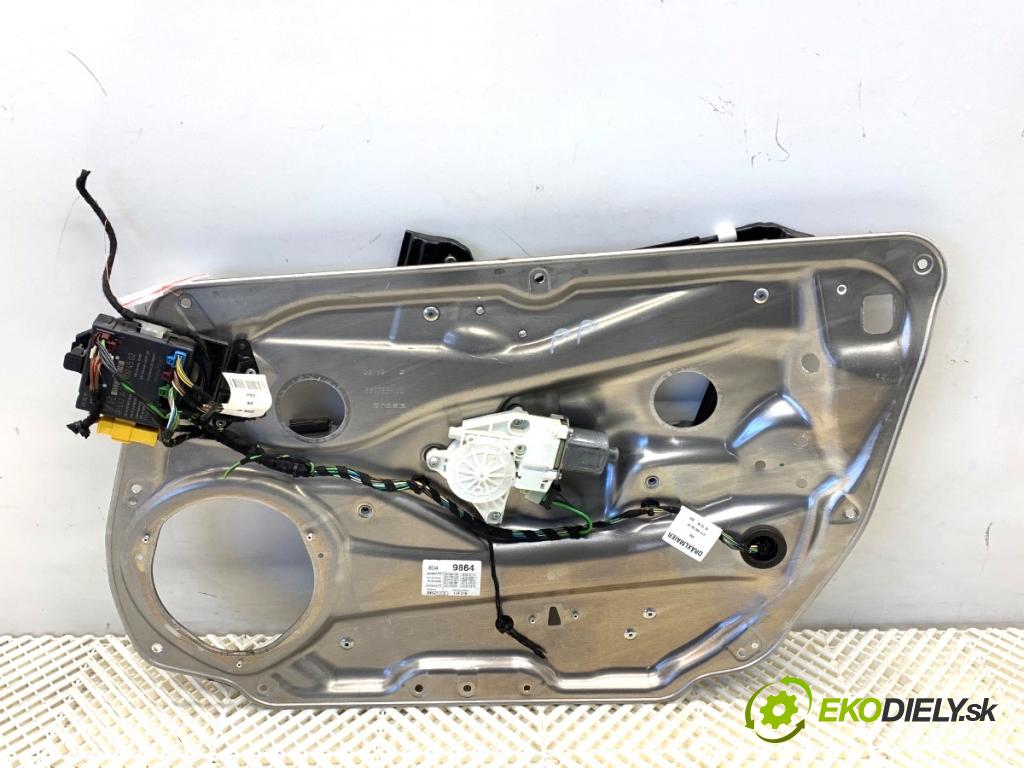 MERCEDES-BENZ S212 Kombi 2010 170 kW E 350 CDI 4-matic (212.289) 2987 mechanismus okna pravý přední část A2128200302