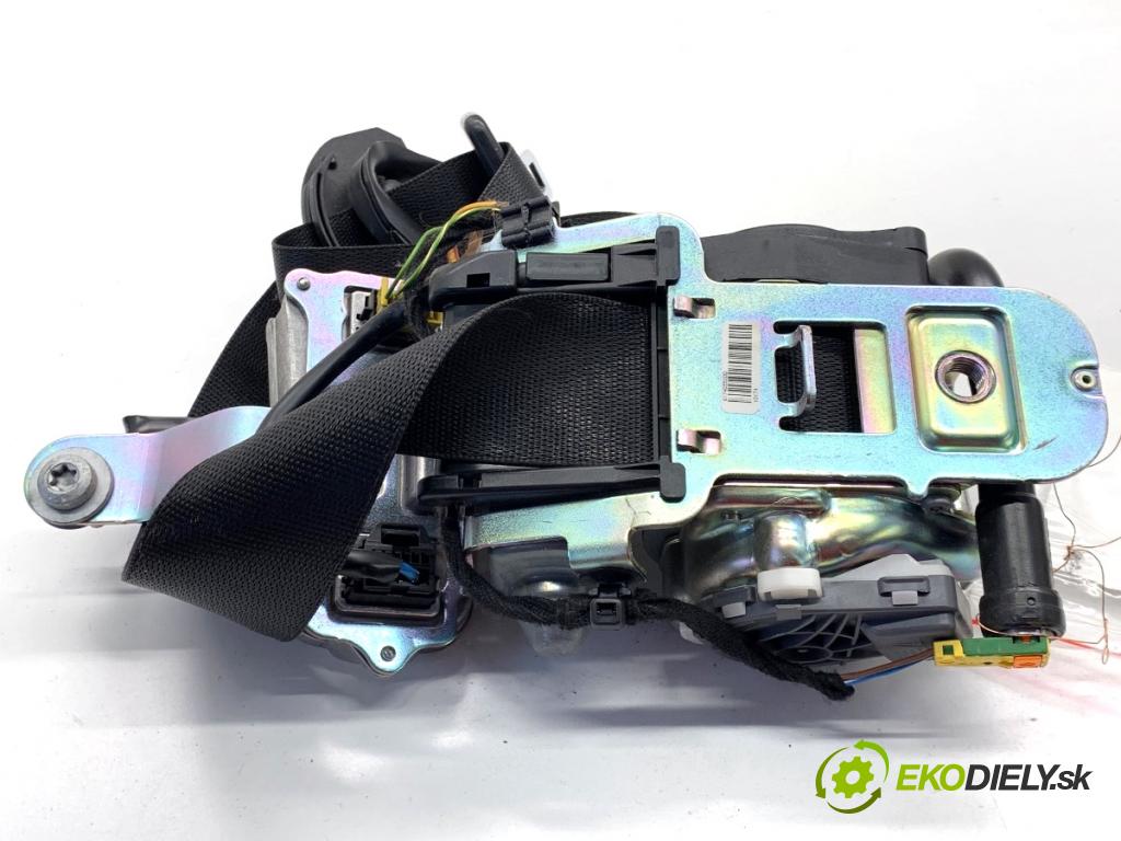 MERCEDES-BENZ S212 Kombi 2010 170 kW E 350 CDI 4-matic (212.289) 2987 držák bezpečnost pravý přední část