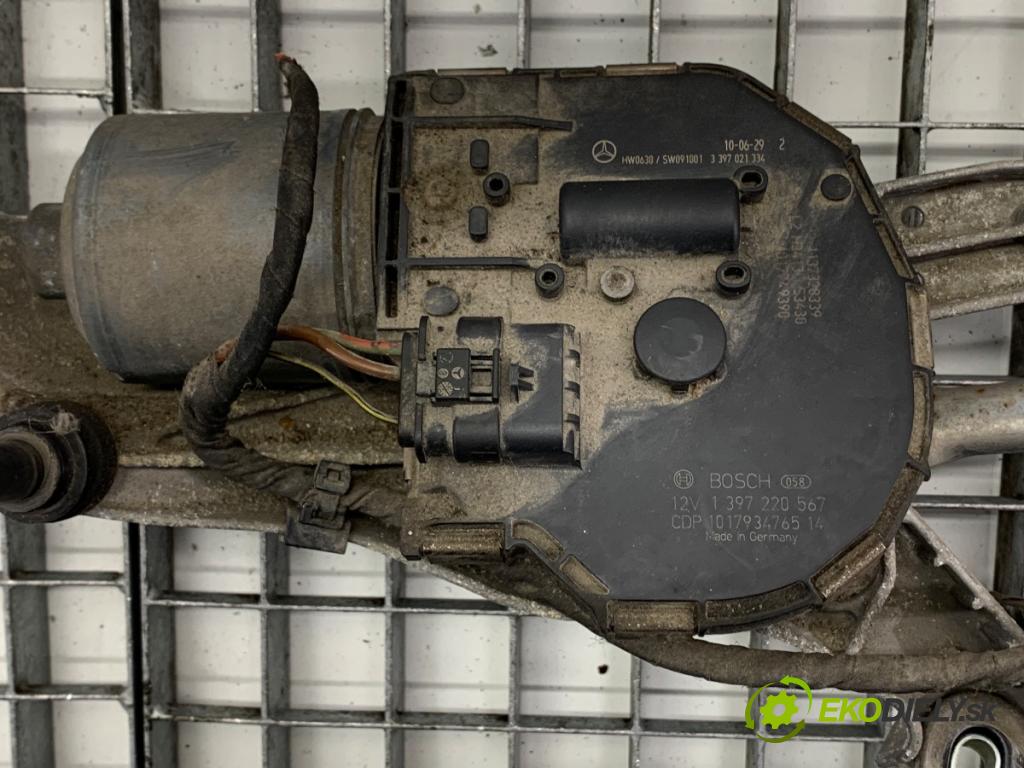 MERCEDES-BENZ S212 Kombi 2010 170 kW E 350 CDI 4-matic (212.289) 2987 mechanismus stěračů přední část A2128201240 (Motorek stěračů přední)