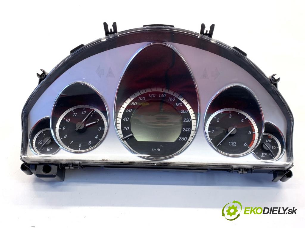 MERCEDES-BENZ S212 Kombi 2010 170 kW E 350 CDI 4-matic (212.289) 2987 Prístrojovka A2129001308 (Prístrojová doska)