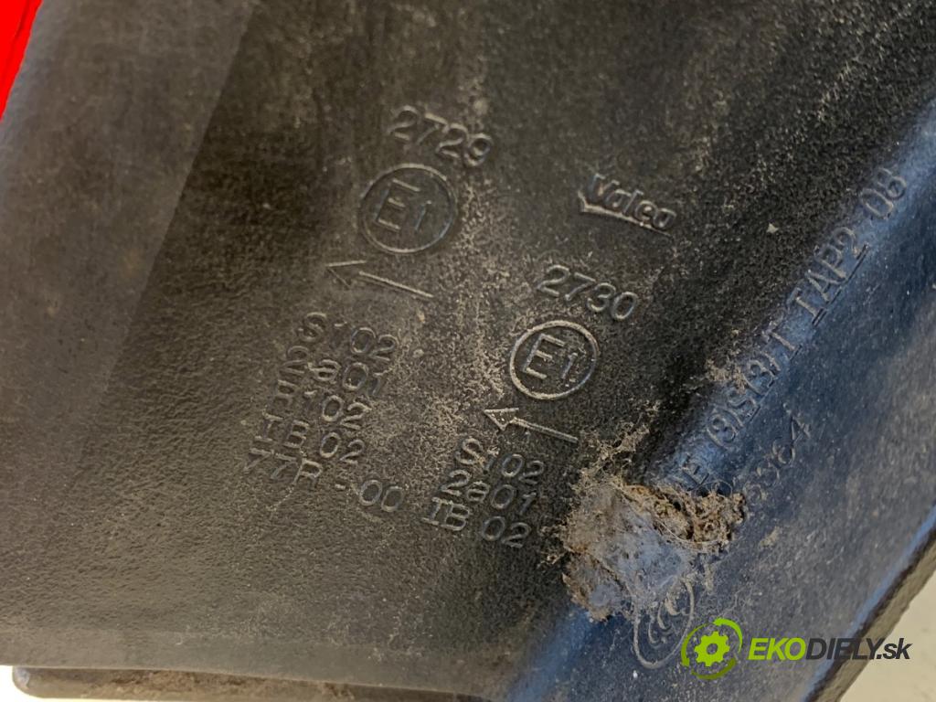 MERCEDES-BENZ S212 Kombi 2010 170 kW E 350 CDI 4-matic (212.289) 2987 Svetlo ľavy zad