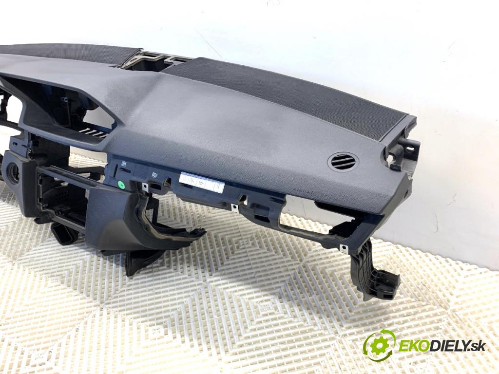 MERCEDES-BENZ S212 Kombi 2010 170 kW E 350 CDI 4-matic (212.289) 2987 Palubná doska 2126802387 2128603002 (Palubná doska)