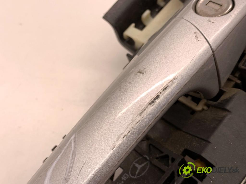 MERCEDES-BENZ S212 Kombi 2010 170 kW E 350 CDI 4-matic (212.289) 2987 klika vnejší levý přední část