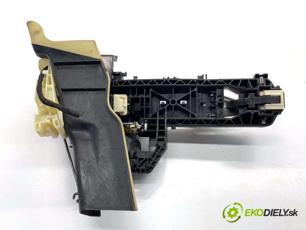 MERCEDES-BENZ S212 Kombi 2010 170 kW E 350 CDI 4-matic (212.289) 2987 klika vnejší levý přední část