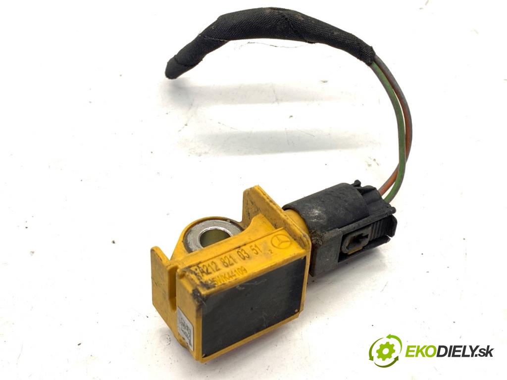 MERCEDES-BENZ S212 Kombi 2010 170 kW E 350 CDI 4-matic (212.289) 2987 Snímač nárazu A2128210351 (Snímač nárazu)